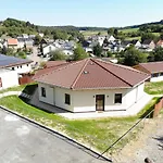 Carolinger Huettendorf