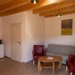 Мини-отель Carolinger Huettendorf Weyer (Limburg-Weilburg)