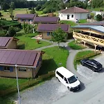 Мини-отель Carolinger Huettendorf Weyer (Limburg-Weilburg)