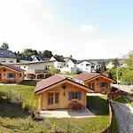 Carolinger Huettendorf