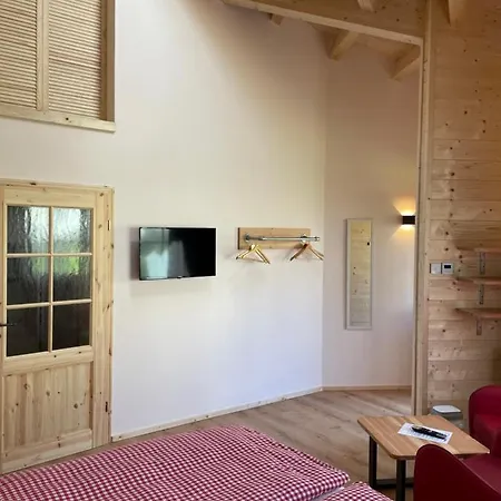 Carolinger Huettendorf Penzion
