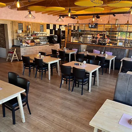 Carolinger Huettendorf Mini-hôtel