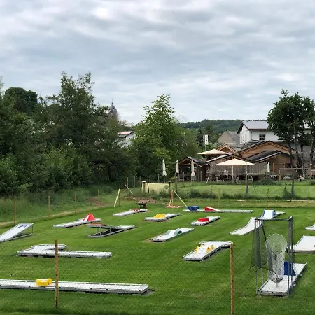 Penzion Carolinger Huettendorf Weyer (Limburg-Weilburg)