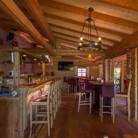 Carolinger Huettendorf 3* Weyer (Limburg-Weilburg)