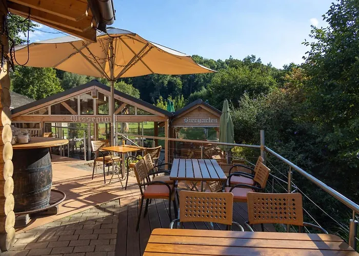 Carolinger Huettendorf