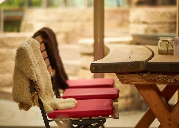 Carolinger Huettendorf